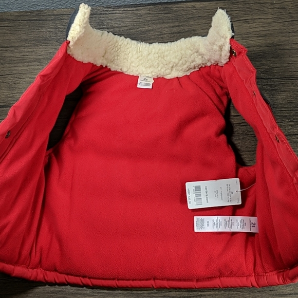 Carter's red gray puffer vest 2T - Picture 2 of 6